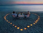 بالصور.. أفكار جديدة للاستمتاع بعشاء رومانسى على الشاطئ