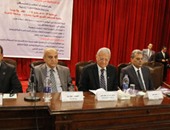 بدء مؤتمر "التحكيم فى مجالات الاقتصاد" بجامعة القاهرة بالسلام الجمهورى