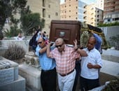 انتهاء مراسم دفن الكاتب الكبير أحمد رجب بالإسكندرية