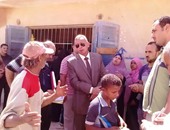 محافظ السويس يتفقد قرى شباب الخريجين والألبان الجديدة