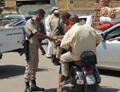 مرور القاهرة يشن حملة لرصد متعاطى المواد المخدرة أسفل الدائرى