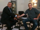 مفاجأة.. المعارض السورى كمال اللبوانى يزور إسرائيل ويمتدح تل أبيب.. المعارض يلتقى عددا من وزراء نتانياهو ويشبه مأساة السوريين بـ"هولوكوست" اليهود.. ويؤكد للإذاعة العبرية: نسقط خيار الحرب ضد إسرائيل