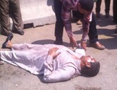 مواطن يحاول حرق نفسه أمام الوزراء للمطالبة بمعاش ضمان اجتماعى