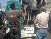 حى وسط الإسكندرية يشن حملة لإزالة إشغالات الطريق
