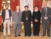 قنصل عام الولايات المتحدة يزور الكاتدرائية المرقسية بالإسكندرية