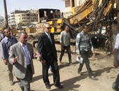 جولة لمحافظ قنا لتفقد الأعمال الجارية بمدينة نجع حمادى