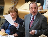 الوزير الأول فى اسكتلندا يدلى بصوته فى الاستفتاء على استقلال اسكتلندا