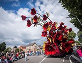 انطلاق أكبر موكب للزهور فى العالم بمدينة زندرت الهولندية