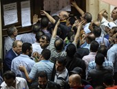 توافد العشرات على محكمة جنوب القاهرة لتقديم أوراقهم للترشح للبرلمان