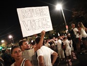 الآلاف يتظاهرون فى فيينا تضامنا مع اللاجئين بعد مأساة "شاحنة الموت"