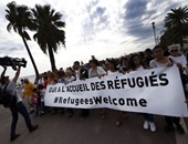 مسيرات داعمة وأخرى رافضة لوجود اللاجئين فى دول الاتحاد الأوروبى