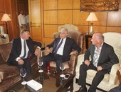 بالصور.. محافظ جنوب سيناء يستقبل السفير البلجيكى أثناء زيارته لشرم الشيخ