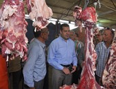 محافظ أسيوط يفتتح شادر لبيع اللحوم البلدى بـ55 جنيها بمناسبة عيد الأضحى