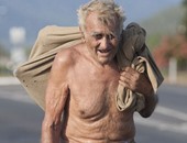 بالصور.. طرزان حقيقى.. رجل يترك البشر ويعيش فى الغابات 60 عاما