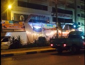 صحافة المواطن:بالصور..محل يستولى على حارة كاملة من الطريق بكفر الدوار