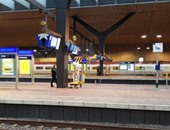 بالصور.. الشرطة الهولندية تلقى القبض على مشتبه به مختبئ بقطار تاليس
