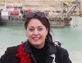 الفنانة هند عاكف تدلى بصوتها فى الاستفتاء على التعديلات الدستورية بالمقطم