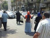 أوائل خريجى الجامعات يقطعون شارع قصر العينى للمطالبة بالتعيين