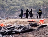 بالصور..توافد اللاجئين السوريين إلى اليونان بعد عبور بحر إيجة قادمين من تركيا
