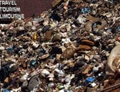 بالصور.. أكوام القمامة تنتشر فى شوارع العاصمة اللبنانية بيروت