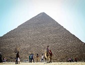 11 ألف مصرى يزورون الأهرامات تشجيعا للسياحة الداخلية