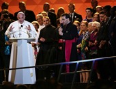بالصور..بابا الفاتيكان يحضر المؤتمر العالمى للعائلات فى ختام زيارته لأمريكا