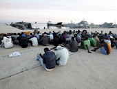 البحرية الليبية تنقذ 346 مهاجرًا غير شرعى شرق طرابلس
