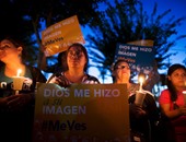 بالصور.. وقفة بالشموع أمام سجن "لوس أنجلوس" لدعم رسالة البابا بإصلاح المجتمع