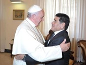 بركة بابا الفاتيكان شرط مارادونا للزاوج من صديقته