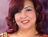 خبيرة تجميل تقدم أفضل طرق رسم العيون 