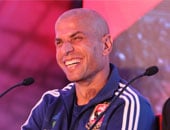وائل جمعة يُرشّح "البدرى" لقيادة منتخب "الفراعنة"