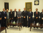 وزير الشباب يلتقى شباب الجالية المصرية المقيمين بالإمارات