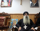 خطة حمام الكمونى لقتل الأنبا كيرلس بنجع حمادى بعد موافقة شخصيات سياسية بارزة