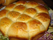 معجنات خلية النحل مع العسل لعشاء رومانسى