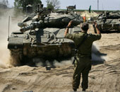 الجيش الإسرائيلى يعزز دباباته ومدرعاته بمنظومات "معطف الريح" الدفاعية