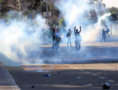 شرطة جزيرة دومينيكا تطلق الغاز المسيل للدموع لتفريق تظاهرة تطالب بإجراء إصلاحات انتخابية 