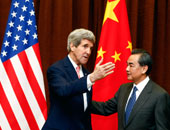 وزير خارجية الصين يؤنب كيرى على تأخره عن موعد لقائهما