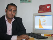 طريق الألف ميل يبدأ بفكرة.. هانى طالب فى طب أسنان قرر يغيّر مصر.. فعمل مشروع اسمه «تعالوا نعلم بعض» وبدأ من الفيس بوك ثم انطلق إلى العالمية