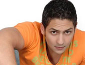 وفاة المذيع والممثل عمرو سمير إثر أزمة قلبية مفاجئة