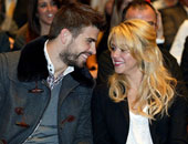 شاكيرا تضع مولودها الثانى من مدافع برشلونة الإسبانى جيرارد بيكيه