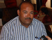 بالصور..سائقو الحنطور بأسوان يضربون مرشدا وسائحا بـ"الكرباج"أمام أعين الشرطة..المرشد: الأمن لم يتدخل..ويتساءل: هل هناك اتفاق بعدم وجود سياحة بعد الثورة؟..والسائح مقهورا:"لن أعود لمصر مرة أخرى"