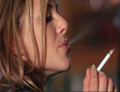 الإقلاع عن التدخين يقلل من الهبات الساخنة لدى النساء