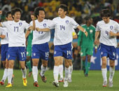 5 آلاف مقعد خالى فى مباراة كوريا الجنوبية وأوروجواى