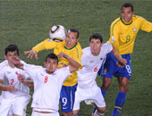 الإعلام البرازيلى سعيد بـ"عادة" التفوق على تشيلى