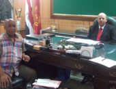 محافظ بورسعيد ومدير الأمن يقودان حملات على محطات الوقود فى محاولة لاحتواء الأزمة