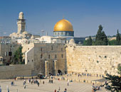 الفلسطينيون يدعون لإضراب عام احتجاجا على الاعتراف بالقدس عاصمة لإسرائيل