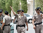 شرطة الرياض تكثف جهودها لضبط مجهولين أطلقوا النار على رجلى أمن