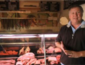 بالفيديو.. مطاعم جنوب أفريقيا تسعى لإرضاء الذوق الأرجنتينى