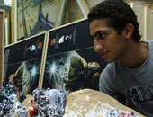 بالصور..شاب مبدع يؤسس مدرسة لتعليم النحت بالصلصال ويهدف لاكتشاف المواهب