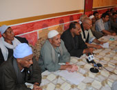 إنهاء خصومة ثأرية بين عائلتى الهمامية وأولاد مهران بملوى